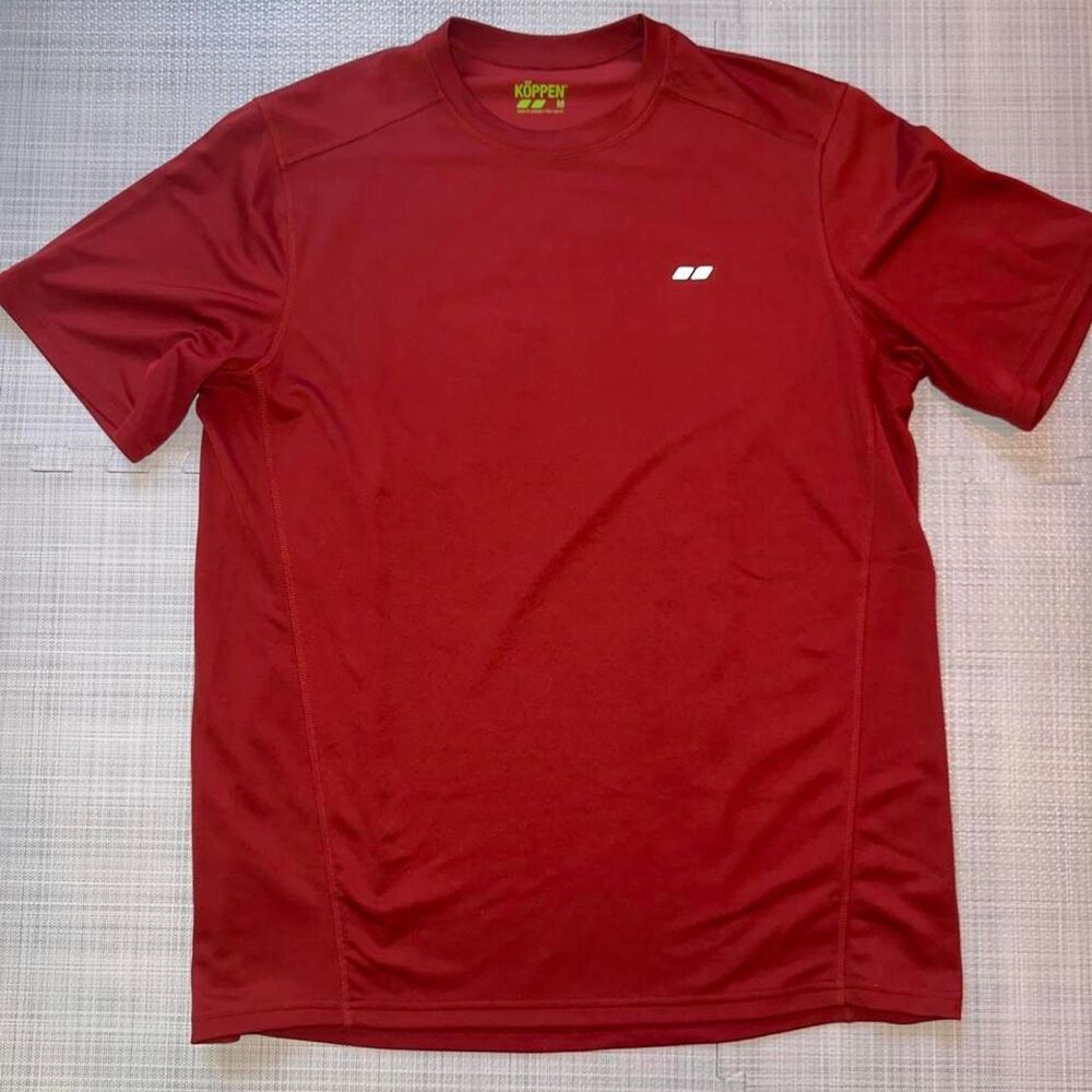 Koppen Men's Red and Burgundy T-shirt